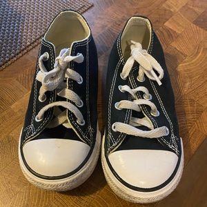 Converse toddler sneakers